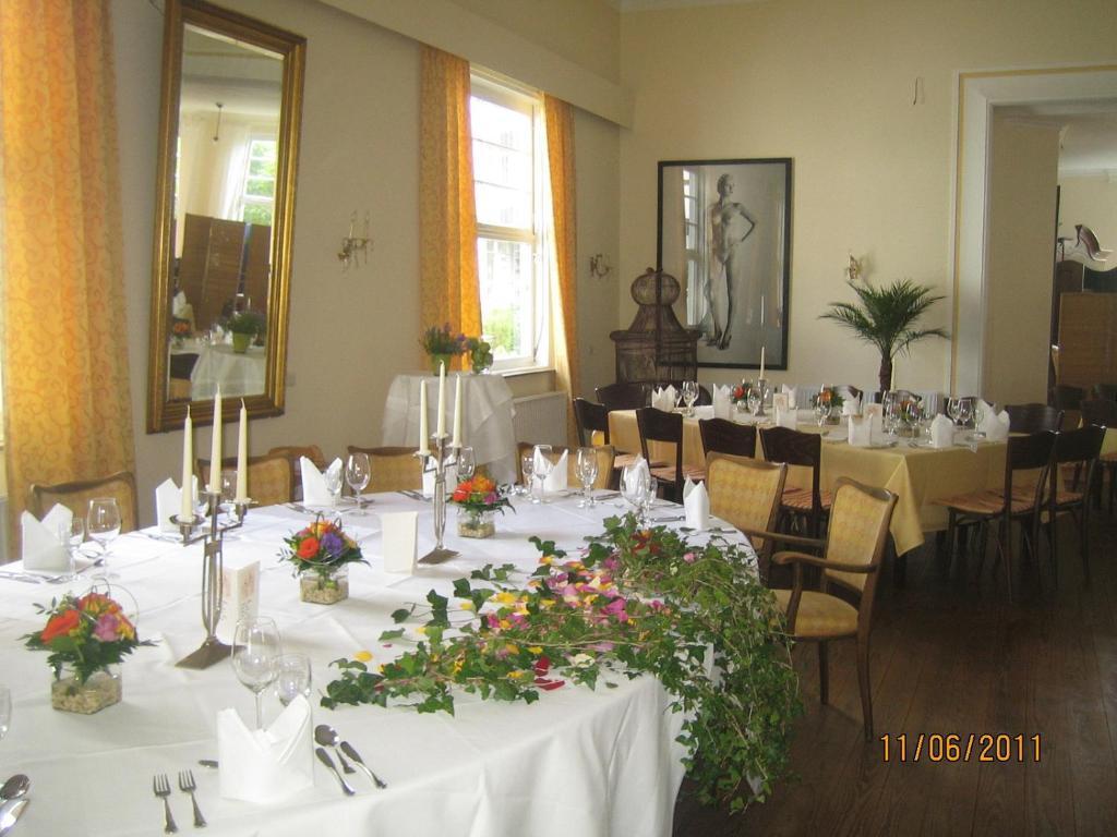 Hotel Drei Kronen Tecklenburg Bagian luar foto